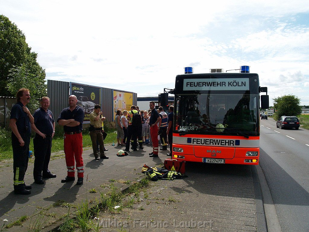 VU Auffahrunfall Reisebus auf LKW A 1 Rich Saarbruecken P60.JPG